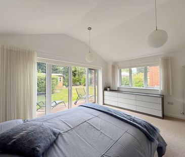 5 bedroom detached house to rent - Photo 4