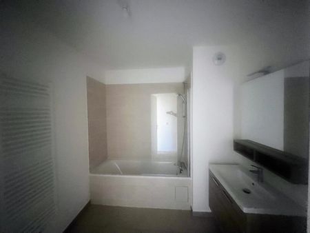 location Appartement T3 DE 68.8m² À BOBIGNY - Photo 4