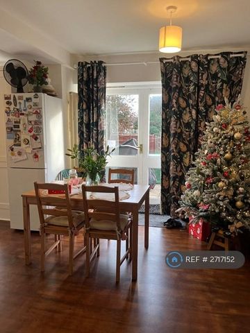 2 bedroom maisonette to rent - Photo 3