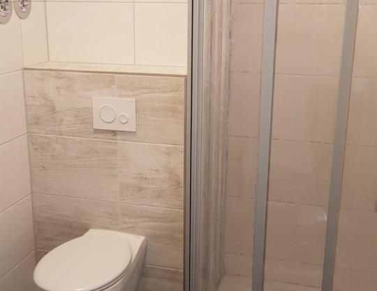 Zentrale 1-Raumwohnung mit Balkon & Einbauküche – ideal für Singles, Paare, Azubis & Homeoffice! - Photo 1