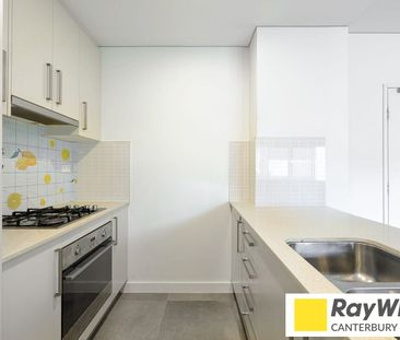 Modern, Light-Filled Two-Bedroom Apartment - Photo 6