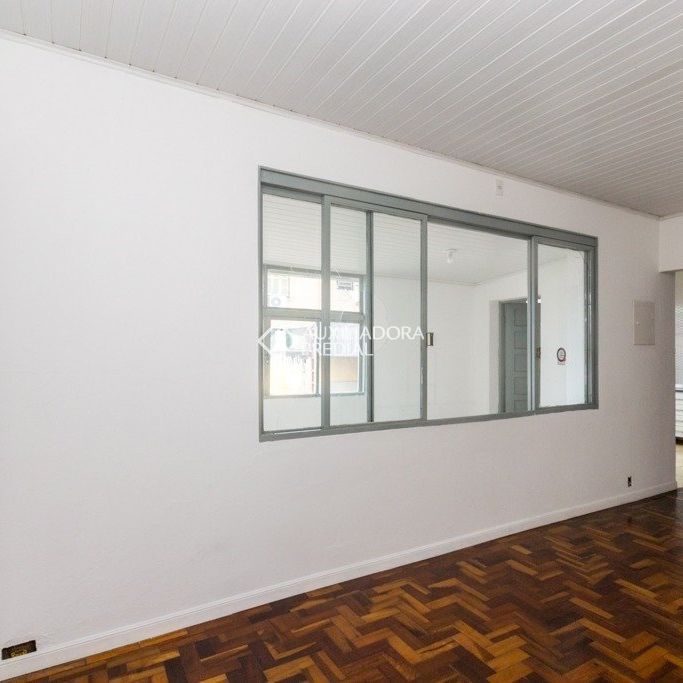 Apartamento com 2 quartos e 70m² para alugar em Passo d'Areia, Porto Alegre. - Foto 1