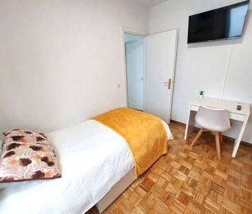 Calle de Añastro, Madrid, Community of Madrid 28033 - Photo 3