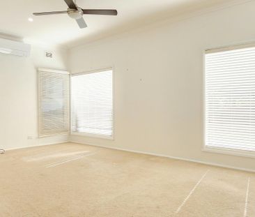 Spacious 4 Bedroom In Sought After Location - Photo 4