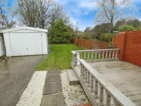 Woodland Drive, Berry Hill, Mansfield, NG18 - Photo 2