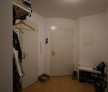 Erdgeschosswohnung mit Garten und voll ausgestatteter Küche - Photo 1
