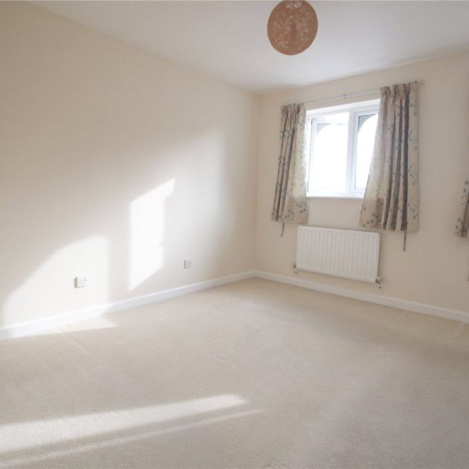 2 Bedroom House - Cherry Gardens, Bishops Waltham - Photo 1