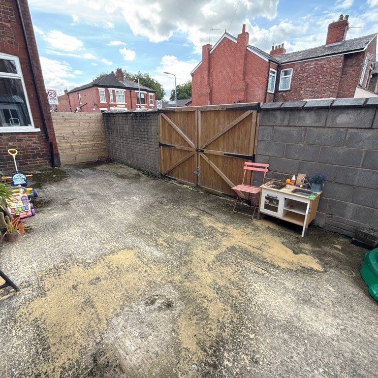 3 bedroom to let - Photo 1