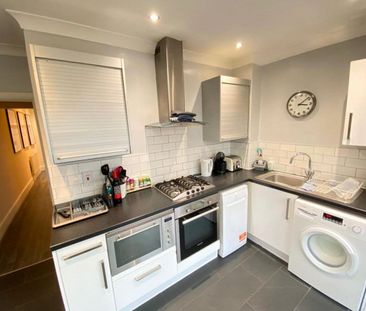 Swinburne Avenue, Broadstairs, CT10 - Photo 1