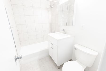 For Lease - 29 Upper Canada Drive Unit# 304, Toronto, Ontario - Photo 5