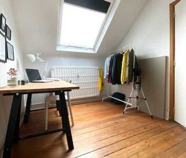 Flat in charming house - for rent - Photo 6