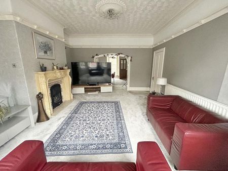 4 bedroom terraced house to rent - Photo 2