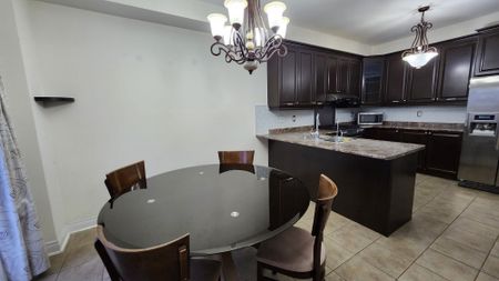For Lease - 80 Tatra Crescent, Brampton, Ontario - Photo 5