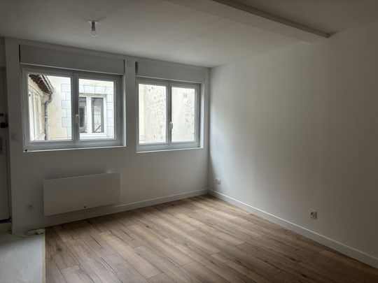 Location Appartement 1 pièce 26m² ORLEANS 45000 - Photo 1