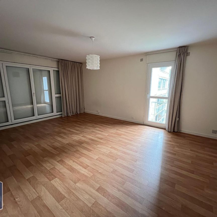 Location Appartement 2 pièces 57m² VELIZY VILLACOUBLAY 78140 - Photo 1