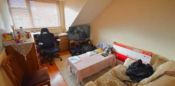 Essex Road, Dartford, DA1 - Photo 2