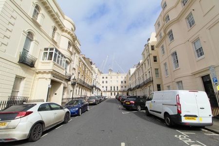 Belgrave Place, Kemp Town, BN2 1EL - Photo 3