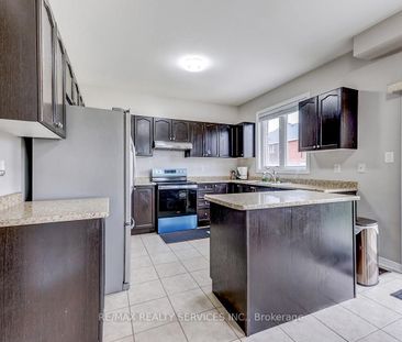 For Lease - 2179 Dawson Crescent, Innisfil, Ontario - Photo 5