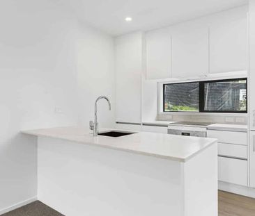 2-Bedroom Townhouse - Photo 4