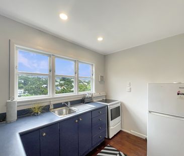 ***Welcome to 61 Fairview Crescent, Kelburn!*** - Photo 6