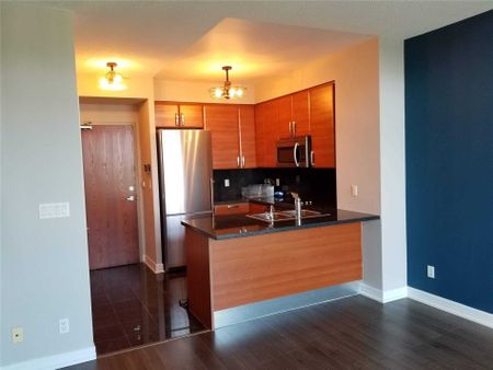 For Lease - 1 Avondale Avenue Unit# 906, Toronto, Ontario - Photo 5