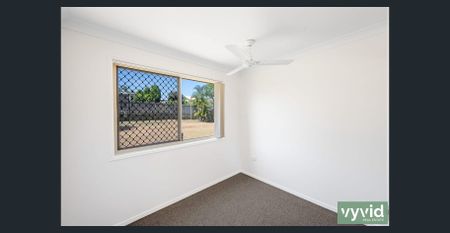 Three bedroom home in popular New Auckland - Photo 5