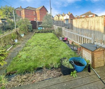 3 bedroom terraced house to rent - Photo 2