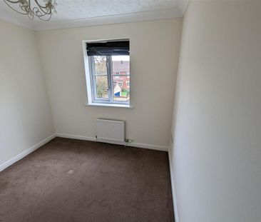 3 bedroom semi-detached house to rent - Photo 3
