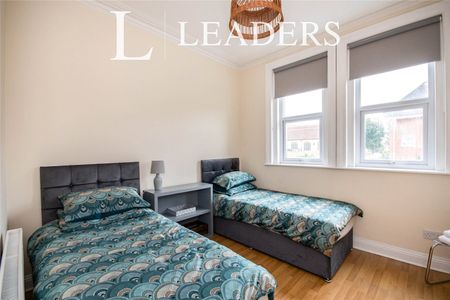 2 bedroom apartment to rent Westby Road, Bournemouth, BH5 - Photo 4
