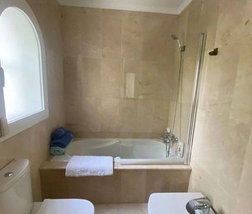 5 bedroom luxury Villa for rent in Marbella, Spain - Photo 6