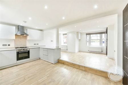 High Street, Green Street Green, Kent, London - Photo 4