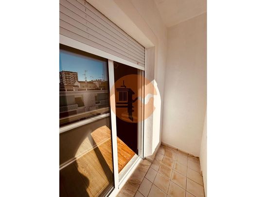 Faro, Faro 8900 - Photo 1