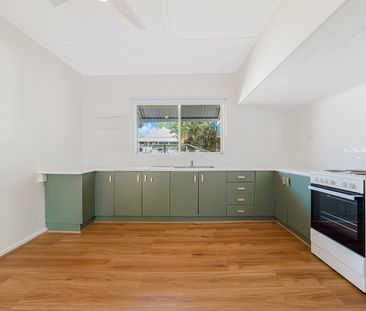 6 Wearne Street, Booval QLD 4304 - House For Rent - $530 | Domain - Photo 2