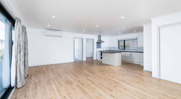 Modern 4-Bedroom Home – Available Now - Photo 1