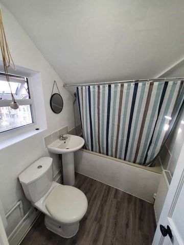 1 Bed Flat, Eardley Road, SW16 - Photo 2