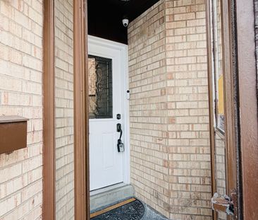 For Lease - 449 Mallorytown Avenue, Mississauga, Ontario - Photo 5