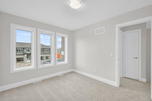 For Lease - 138 Corley Street, Kawartha Lakes, Ontario - Photo 1