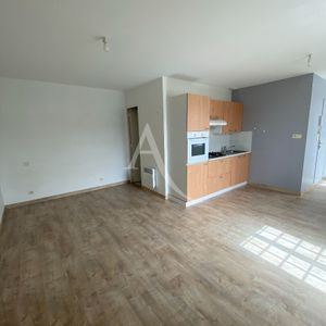 Location Appartement 1 pièce 25m² BECON LES GRANITS 49370 - Photo 2