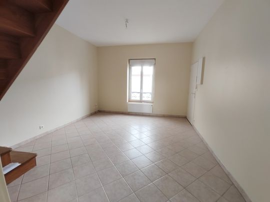 Location Appartement 4 pièces 79m² FLEURY LES AUBRAIS 45400 - Photo 1