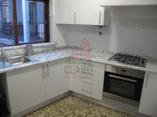 Apartment Refurbished in the center 4 bedrooms for rent Coimbra - kitchen - Photo 3