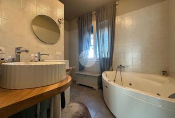 Porzione di bifamiliare in affitto