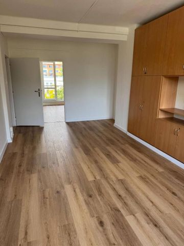 Pronájem bytu 2+1 53 m2 - Fotografie 4