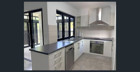 MODERN LIVING - CLOSE TO CITY - Photo 5