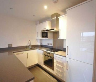 2 bed Apartment for rent - Photo 3