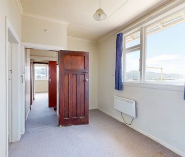 53B&C Roxburgh Street, Mount Victoria - Photo 2