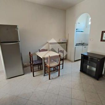 Monolocale in affitto - Photo 2