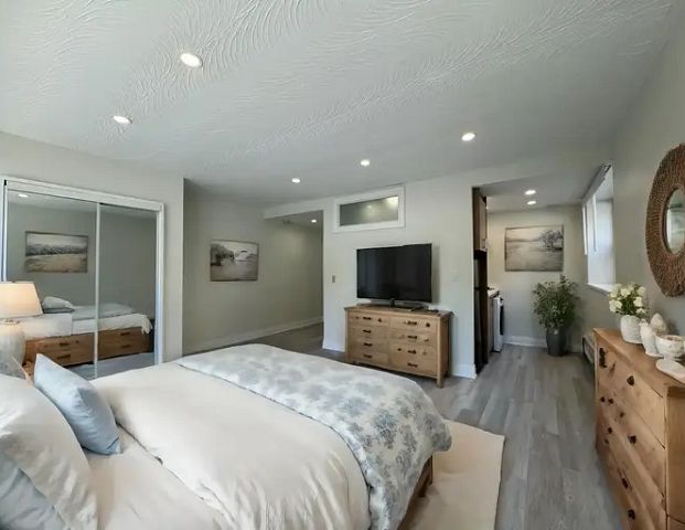 140 Springhurst Ave. Suite 4 | 140 Springhurst Ave. Suite, Toronto - Photo 1