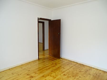 INSPECT & MOE IN NOW - Photo 2