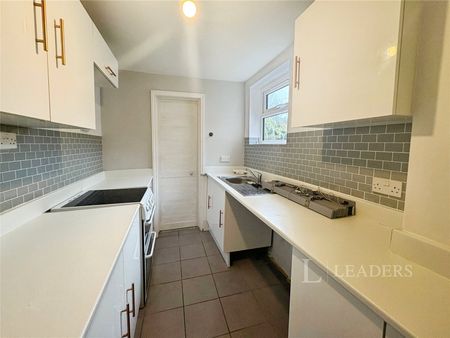 2 bedroom house to rent South Road, Bromsgrove, Worcestershire, B60 - Photo 5