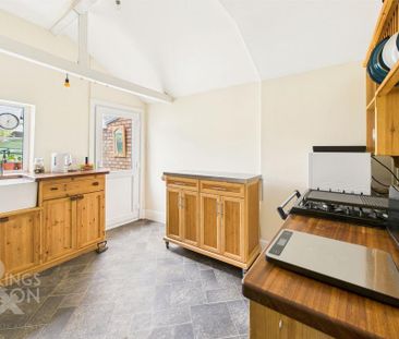 2 bedroom end of terrace house to rent - Photo 6